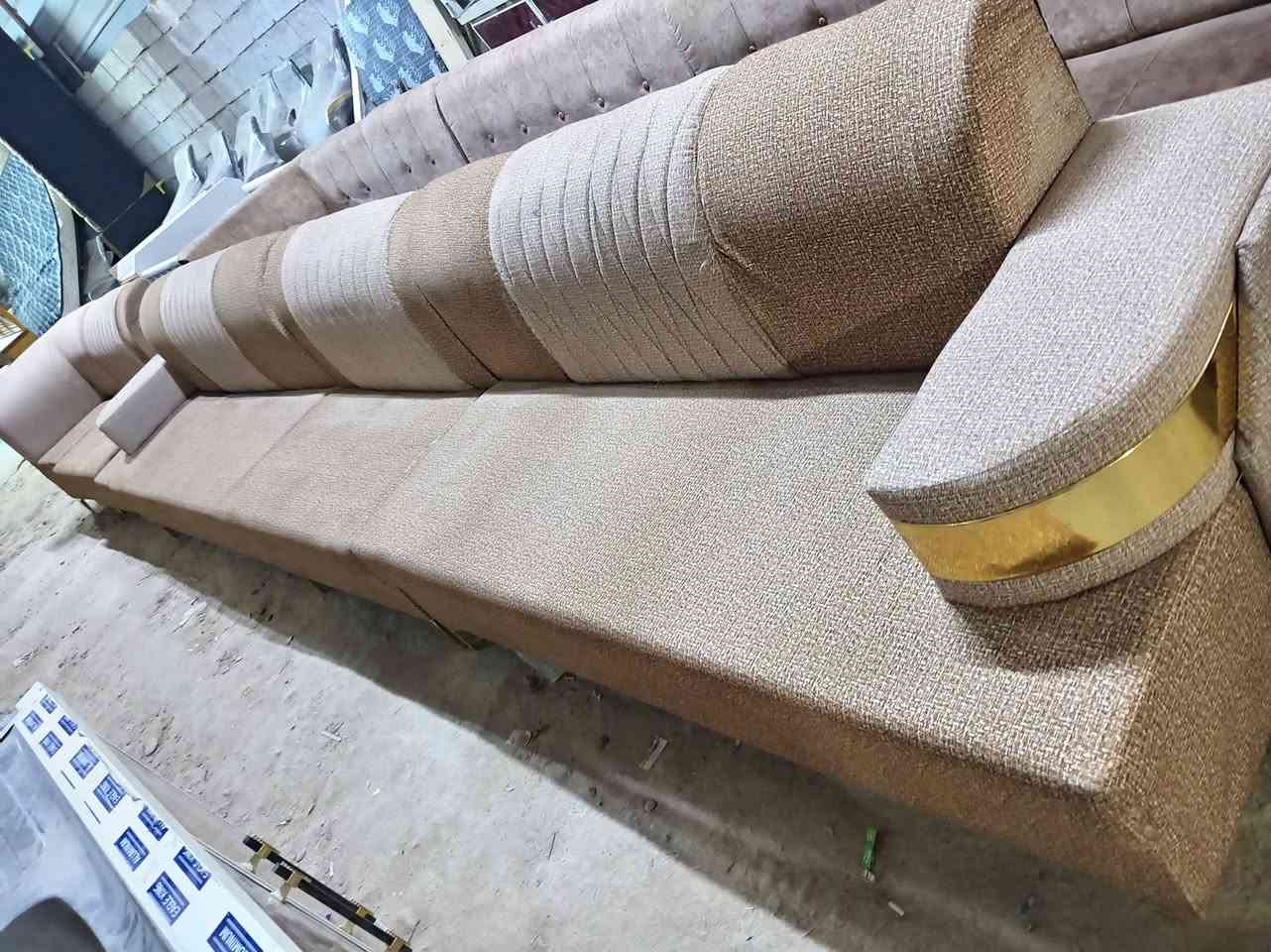 سلام عليكم ديوان 11 مقعد السعر 325 العنوان كاطون رازي مزاد الريان الاستفسار اكثر واتس اب ***********
