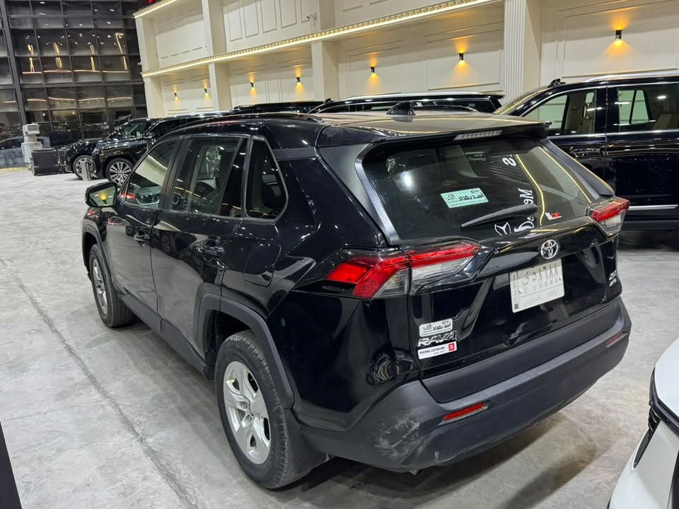 TOYOTA RAV4, XLE, 2023

موديل 2023
رقم بغداد
بانزين 
ماشيه 48 كيلو 
لون اسود  
فول مواصفات 
داخله اسود 
فتحه 
بصمه 
كرسي كهرباء 
صندوك كهرباء 
نقطه عمياء  
 دفع رباعي 4*4
الحادث 
جاملغ امامي مبدل نفس ألون   
للاستفسار ‭
*********** ابو محمد 
بغداد الكاضميه
