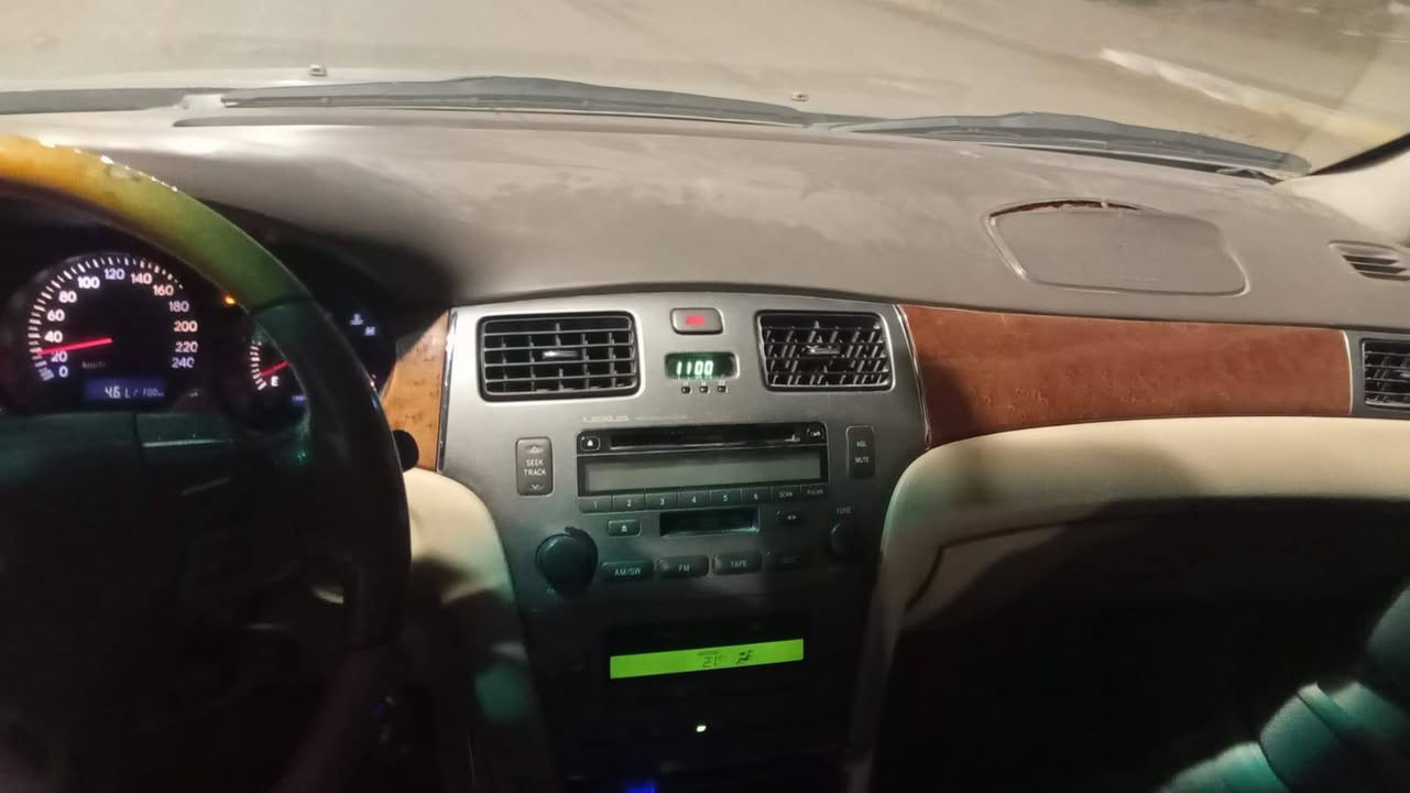 لكزس  ES300 موديل 2005 جاهزه من كلشي سنويه و رقم و شاصي متطابق محرك و كير تمام حداديه جديده مع مشط و باور و اذان محرك التبريد عطل قبل كم يوم 
و تجي اتكلب و اتشوف 
السعر 25وبيها مجال والشراي يدلل مكان ميسان ***********
لكزس  ES300 موديل 2005 جاهزه من كلشي سنويه و رقم و شاصي متطابق محرك و كير تمام حداديه جديده مع مشط و باور و اذان محرك التبريد عطل قبل كم يوم مكصوص كصتين @@
