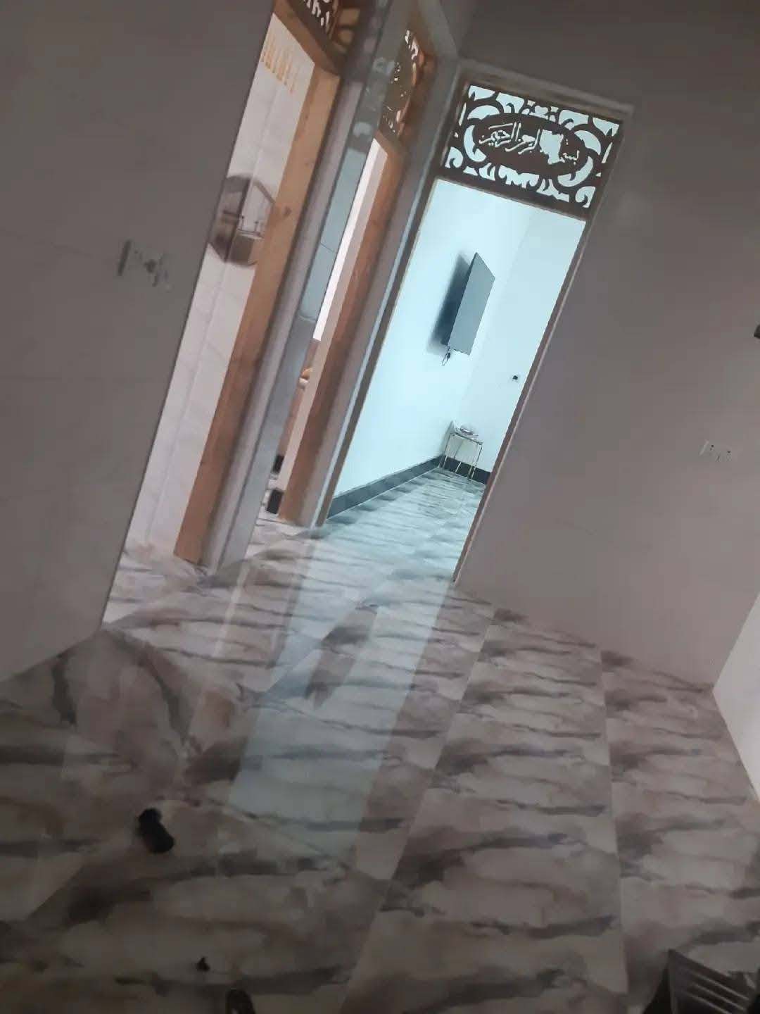 دار ١٠٠ متر للبيع سعر مناسب بناء حديث درجه أوله خدمات كامله تبليط مجاري ماء كهرباء موقع ب زراعي قرب شارع جنانه لارظي بناء فول مجر ب٤٥٠ طابق ثاني بناء سندويش معزول يتجر ب٣٠٠ خدمات كامله والاستفسار 7872173728يوجد وتساب
