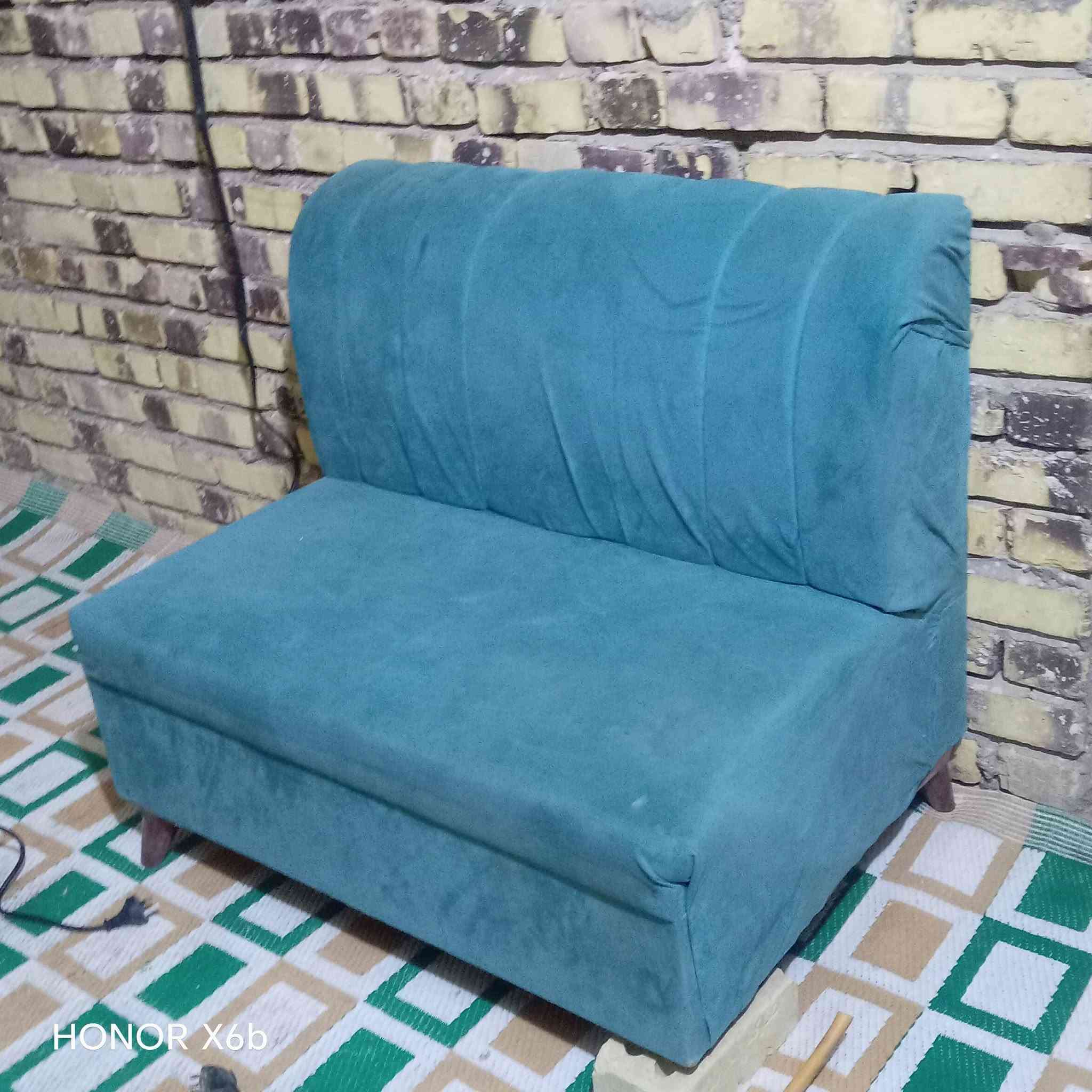 سلام عليكم كرويته نضيفه سعر 25 ومكنسه كهرابايه شرط شغاله سعر المكنسه 20 مكاني النجف طريق انجف كربلاء عمود 130 رقم الهاتف ***********

نص مكتوب في الصور:
- HONOR X6b