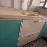 عندي سنك وكاونتر الي يحب يشتري يراسلني على الخاص  العنوان بغداد حي الج...