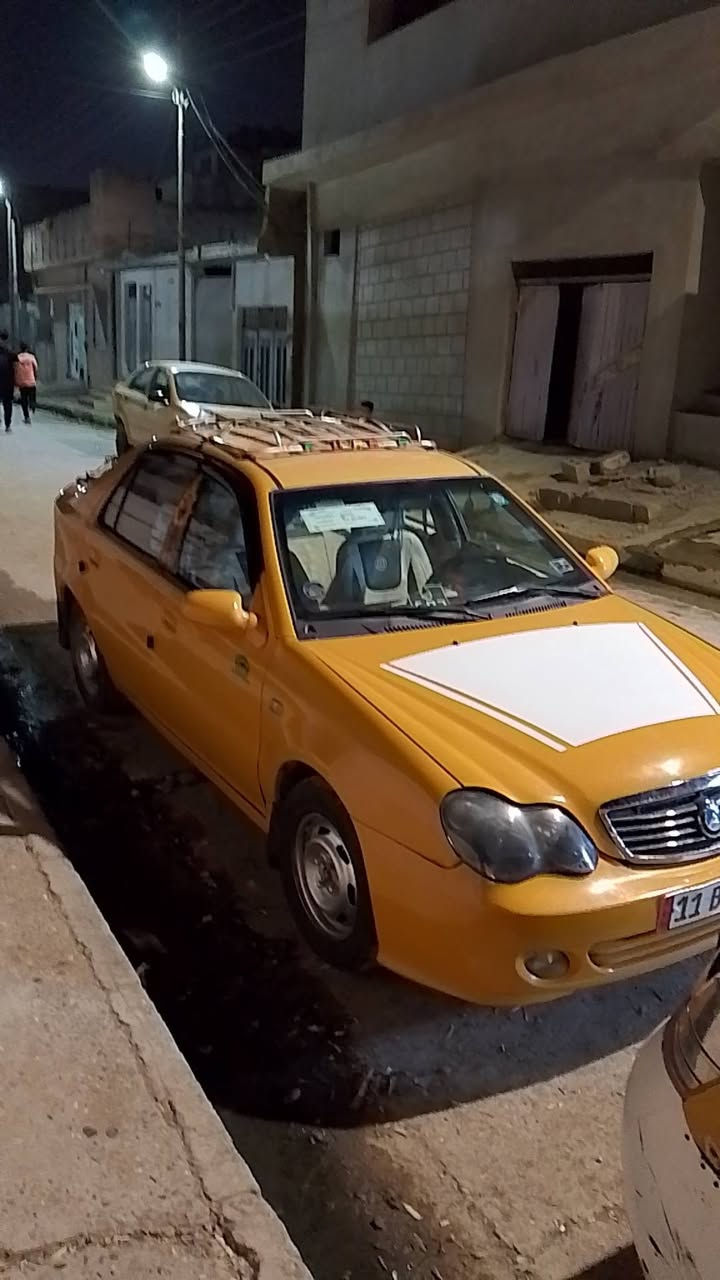 السلام عليكم  سيكي 2012 مصفرة رقم انكليزي اني شرعي هزة لي شهر 1 مصبوغة طختها من ورة كاربون ورقي صاقط الماستر هم موجود بس مو وياها  سعر 42 وبيها مجال اتصل ***********. مكاني حي المامون  اتصل لان مكلف بل نشر
