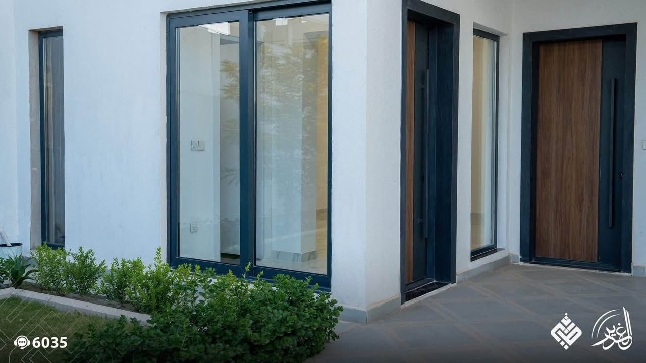 🏡🔥 للبيع في مجمع طيبة النجف – فرصة لا تُعوّض!

✨ سكن راقٍ.. وموقع مميز.. وسعر ممتاز جداً

📐 المساحة: 150 متر
🏠 طابقين – المرحلة الجديدة
🧱 بناء طابوق
🏦 صاعد مصرف عقاري
☀️ منظومة طاقة شمسية
💰 السعر ممتاز جداً ومناسب للجادين

إذا تبحث عن بيت مرتب للسكن والاستثمار، هاي فرصتك 👌

📞 للاستفسار: ***********

🏢 كرار طاهر للوساطة العقارية

