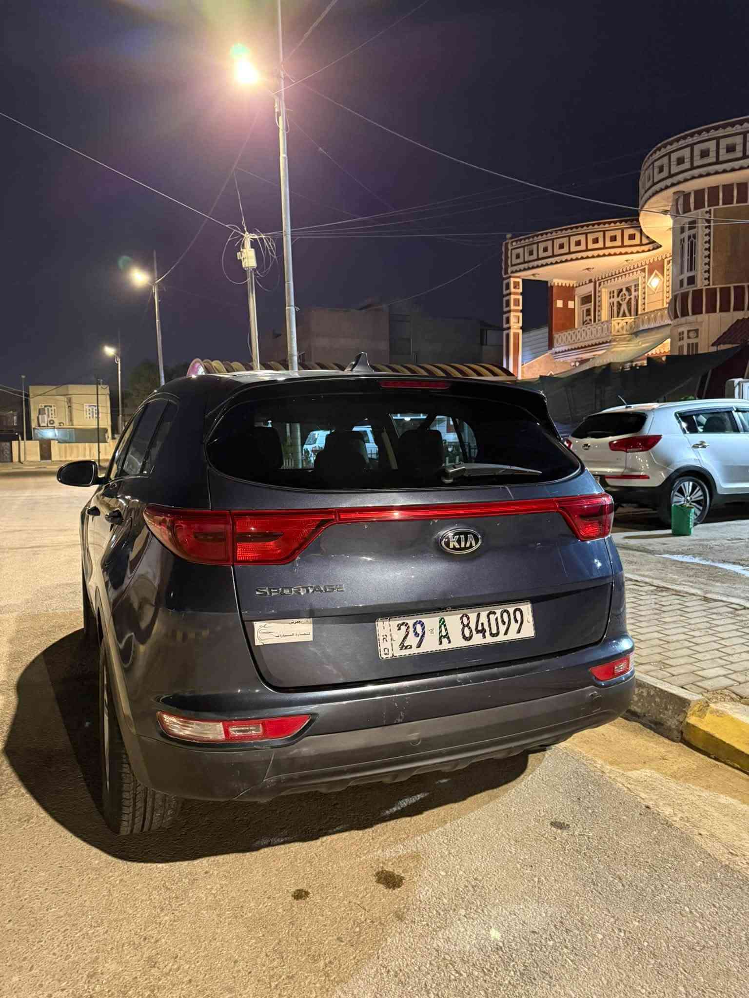 كيا سبورتج ٢٠١٨
وارد أمريكي صبغ ثلاث قطع 

مكينة ٢٤٠٠GDi

ماشية ٩٧ ميل 

ل تصال ***********
