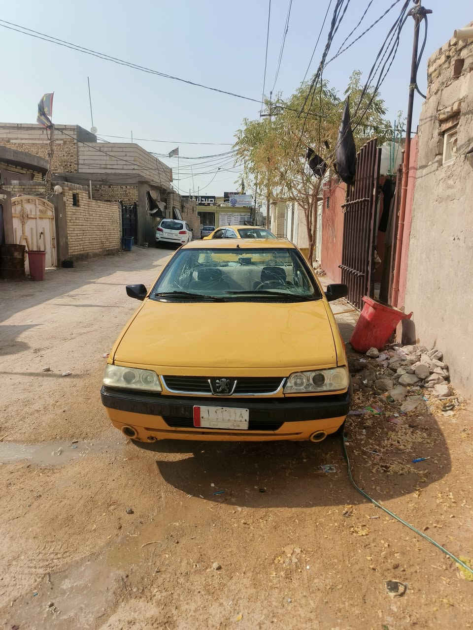 سلام عليكم
بيجو 405 للبيع 

 مكينه توني مجفته 650 الف غراض كله اصلي 

كير كلشي مابي لا فلته ولا خرطه نمرته حلوه بس ترتب القلايج

هيئة ما مسجله رحت راجعت الهيئة عليه 

500 الف اكثر عليه اني ادفعهن غرامات ولا ربع عليه سنويته 2019 راعي يمي موجود اوجهك وياه ميطلب ربع عليه وذا داور افضل هم

غرفته حلوه 

السيارة عايزه ترتيب وماعندي فلوس ومحتاج اريد ابيع

حداديه زينه بس بيه درايم بي مشكله اعتقد صليب بس تمشي مابيه شي  كشرته هم حلوه يرادله بنيد ترجع بلاد وجامه اماميه كهربيات يرادله ترتيب بيه لايت زنون عالي ناصي باتري جديد لوك سنتر السياره العنده فلوس وجناي له ذني سهلات عليه رايد 19 ورقه والهيئه تنزل من سعره
رقم موبايل ***********
