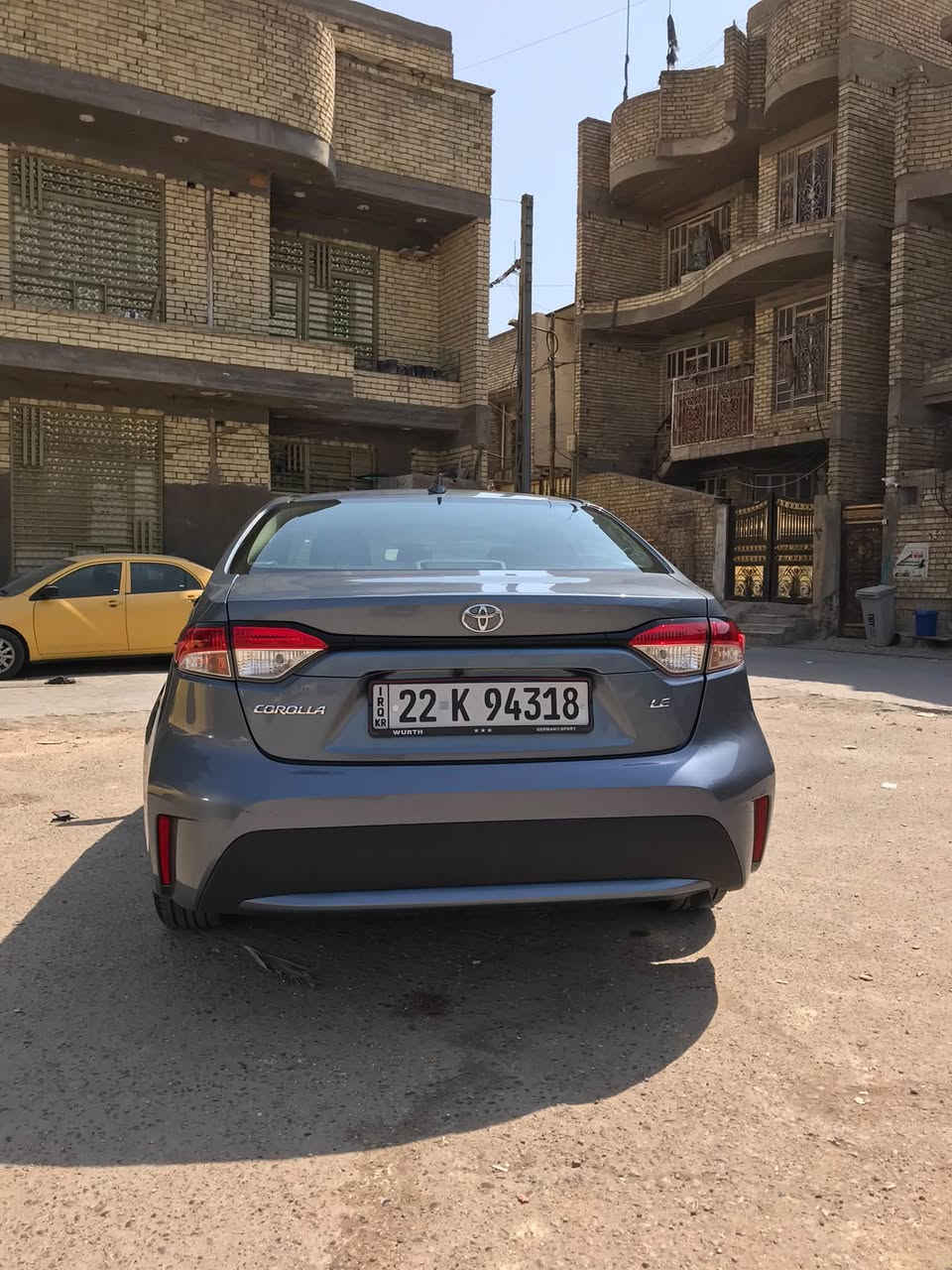 كورلا 22 LE بانزين فقط وارد امريكي الحادث مرفق مع صور  سياره من معمرينها راشين جاملغ كلير 
مكينه 1800 مرغوب
فول موصفات 
دخول ذكي
بصمه تشغيل 
رادار جانبي خلفي امامي 
سايد بريك بصمه 
فتحه سقف 
لايت زنون عالي ناصي بلادي 
بدون يرباك سياره 
ماشيه 59 ميل
رقم اربيل بسمي سياره تحويل شوكت ما تريد
سعر 144 وبيها مجال 
مكاني بغداد مدينة الصدر 
رقمي ***********

نص مكتوب في الصور:
- 46020844