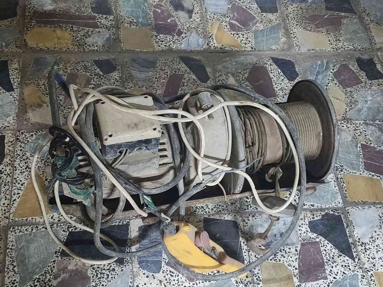 ونجات العدد ٢ 
ونج ايطالي مستعمل مثل ما موضح بل صوره 
سعر الواحد ٣٥٠ بي مجال 
*********** للاستفسار اتصال
