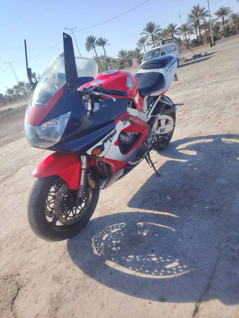 سيبيRR دفل 929
دراجه حلوه وجهزه اب وقت نكره 

عنوان بغداد راشديه 

مابيه اي نقص  كشي شغال 

مكينه خرسه 

ل موشراي  لا يدخل خاص  ويتعبني 

***********

سعره خاص
