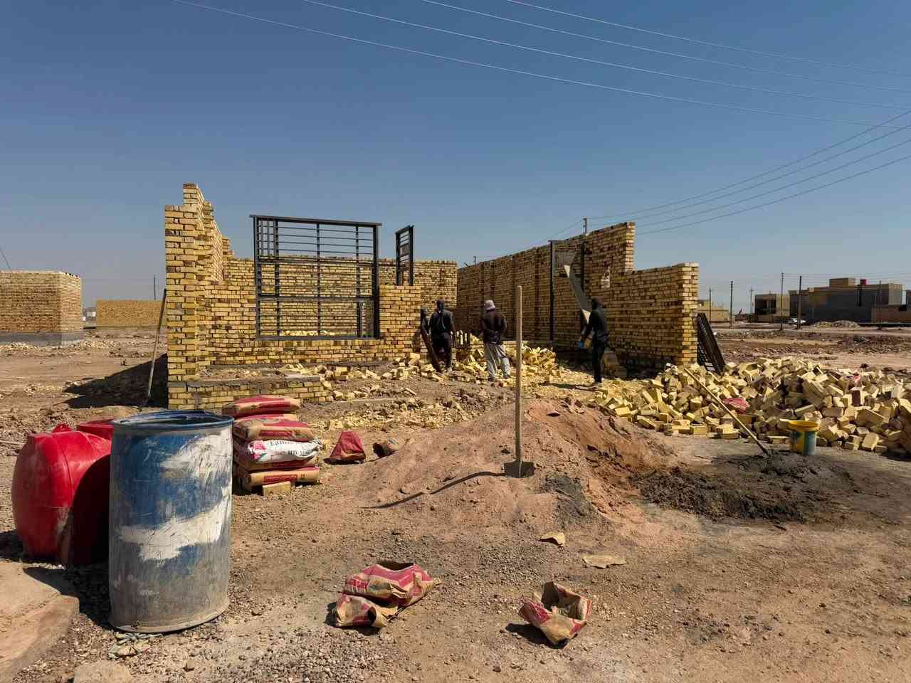 دار البيع زراعي قرب  قرب دار المسنين 
حي الجزائر الدار البيع قيد النجاز 
المساحه 200 متر  الشغل درجه أولى موصفات 
تسليم مفتاح بزمن قياسي 
بسعر مناسب جد 
التواصل اتصال او وتساب ***********
