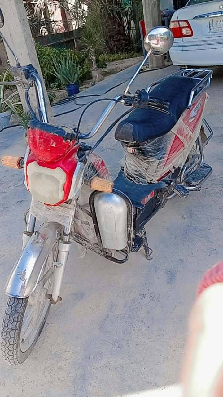شحن • بدون بطاريات • نظيف