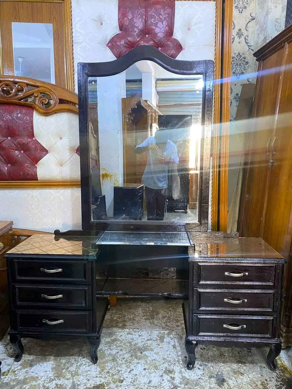 غرفه 6 باب صاج داخل وخارج ضهر جرجوبه شغل درجه اولى مستعمل موديل دنك رجل جعب غزال بغداد الأمين الثانية ***********
