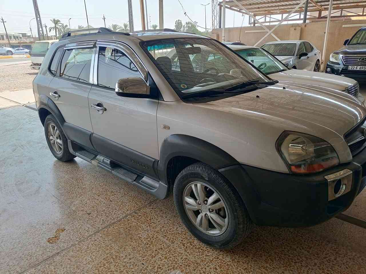 توسان مديل تسع خليجي ليحب يشتري كفاله عمه من الصبغ والبارد سعر 115مكان الخالص ***********

