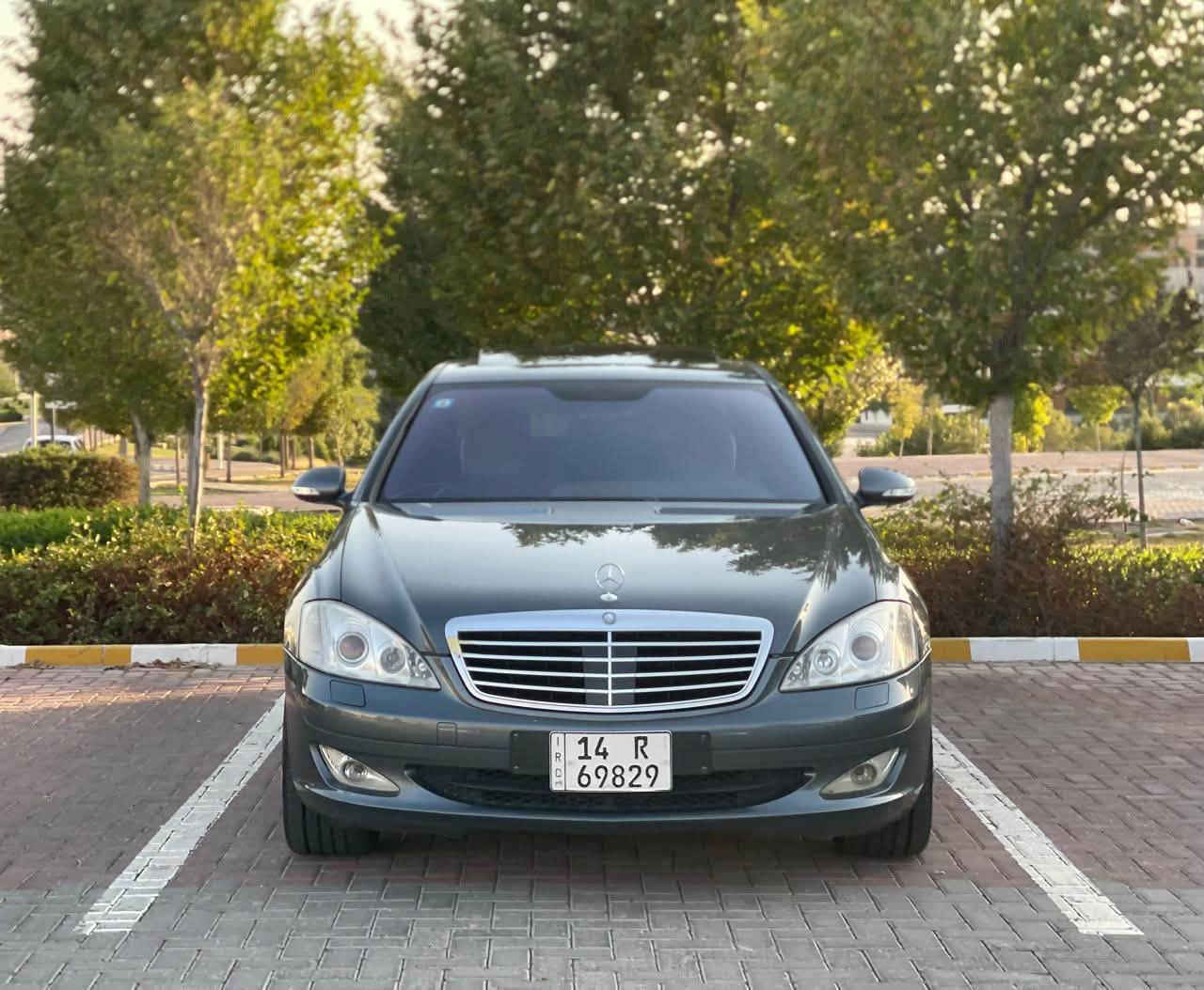 يالله سلام عليكم مارسدس S500للبيع محرك 8سلندر
ماشيه 121 الف كيلو السيارة جديدة بمعنى الكلمة جان مخزنة السيارة بعد احلى من الصور 

رقم بصرة باسمنا 

السياره جاهزه بدون اي نقص وكل اوبشناتها شغالة

وبدون اي مسج

كشنات 4 كهرباء 

بيبان شفط

تبريد ثلج ❄️

جنطه كهرباء

ناضور ليلي كروز سرعه

تحكم ستيرن كأمره خلفيه 

حساسات امامي وخلفي

حداديه امامي وخلفي جديده 

تخم تاير جديد ستوني شاده

مكينه وكير جدد 

كهربائيات كله شغاله وبدون نقص

تجاوي كهرباء كشنات مساج

بيها قطعتين بخ بدون دواخل وبدون معجون 

بصمة أبواب 4 دخول ذكي

السيارة معروضة ب١٧٥ وبيها مجال بسيط وفدوة ليعينك لتقارنها بالمهجومات كلشي اكو بالسوك حته ب ١٤٠ هم تحصل السيارة مال جناي 

***********
