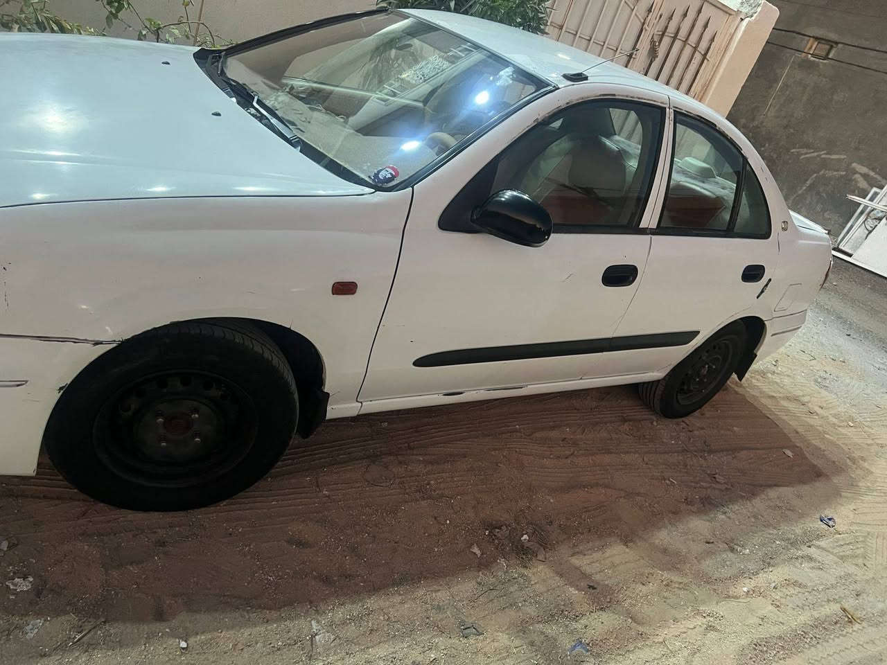 � نيسان سني موديل 2009 للبيع 🚘

🔹 كير ومحرك بشرط

🔹️جام كهربائي اربعتهن  وبوب صاج 

🔹 تبريد ثلج ❄️

🔹 صدار أمامي وخلفي جديد

🔹 رقم بغداد 📋

🔹 تحويل مباشر

🔹 سيارة نظيفة وحلوه 

🔹 سياره بيها تلاث قطع جاملق يمنه ويسره وبنيد مبدل  وبيها طخه خفيفه بالشاصي اليمنه معدل عل البارد ومبين  والصور كدامك 

📍 مكان السيارة: بغداد المحموديه ناحيه الرشيد 

السعر (٧٥$)وبيه مجال بسيط حك الجيه 

📞 للاستفسار والتواصل: خاص /***********
