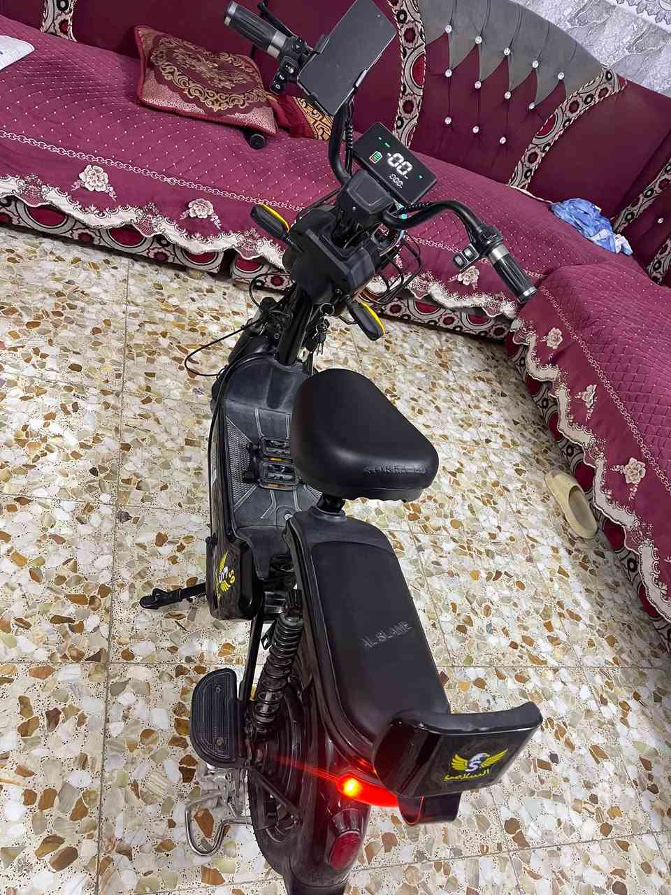 السلام عليكم دراجه شحن قبل شهر طالعه من الوكيل استخدام قليل عنوان بابل سعر 280
***********
