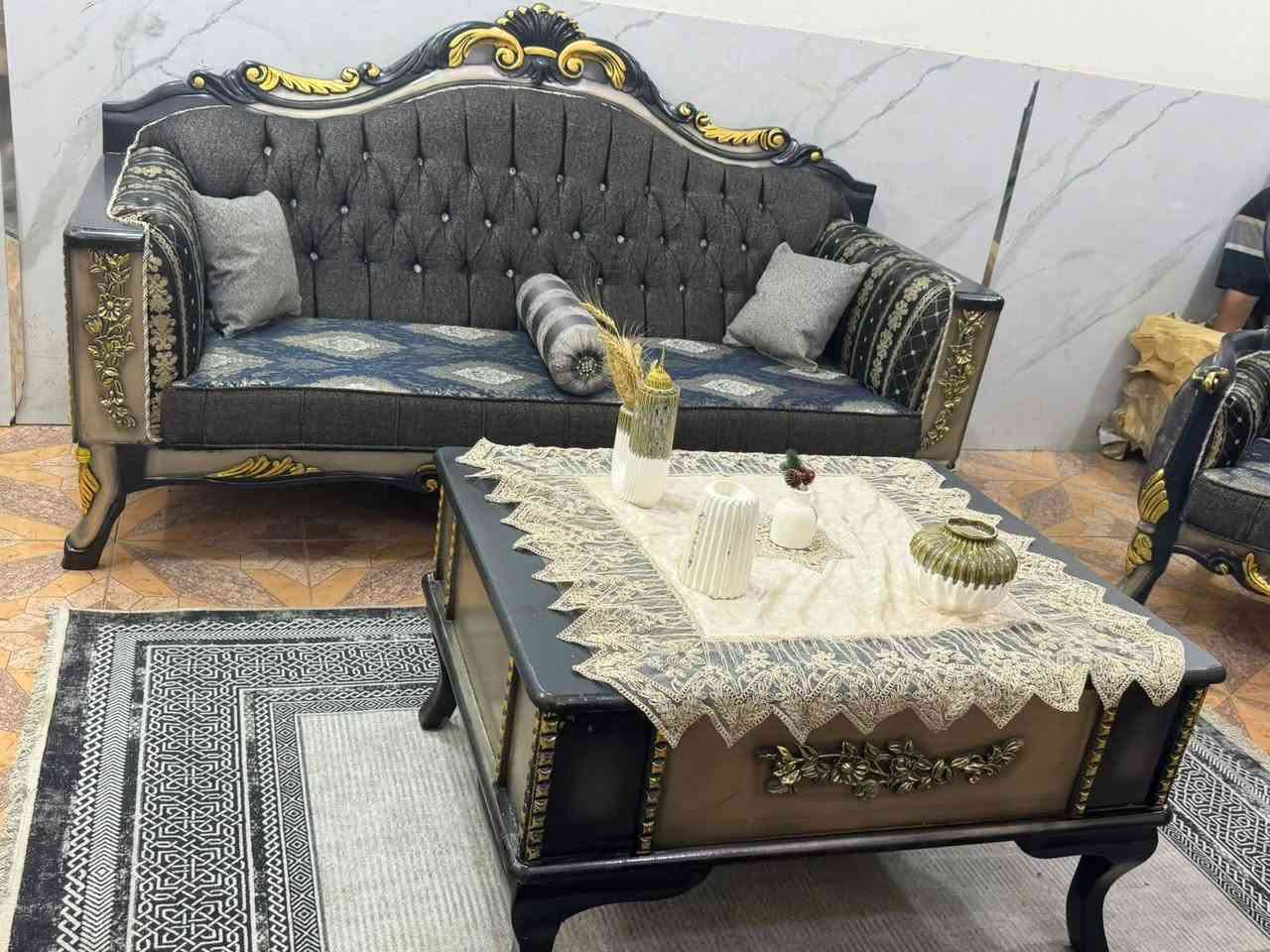 دزاين ايطالي • ١٠ مقعد • ميز وسطي