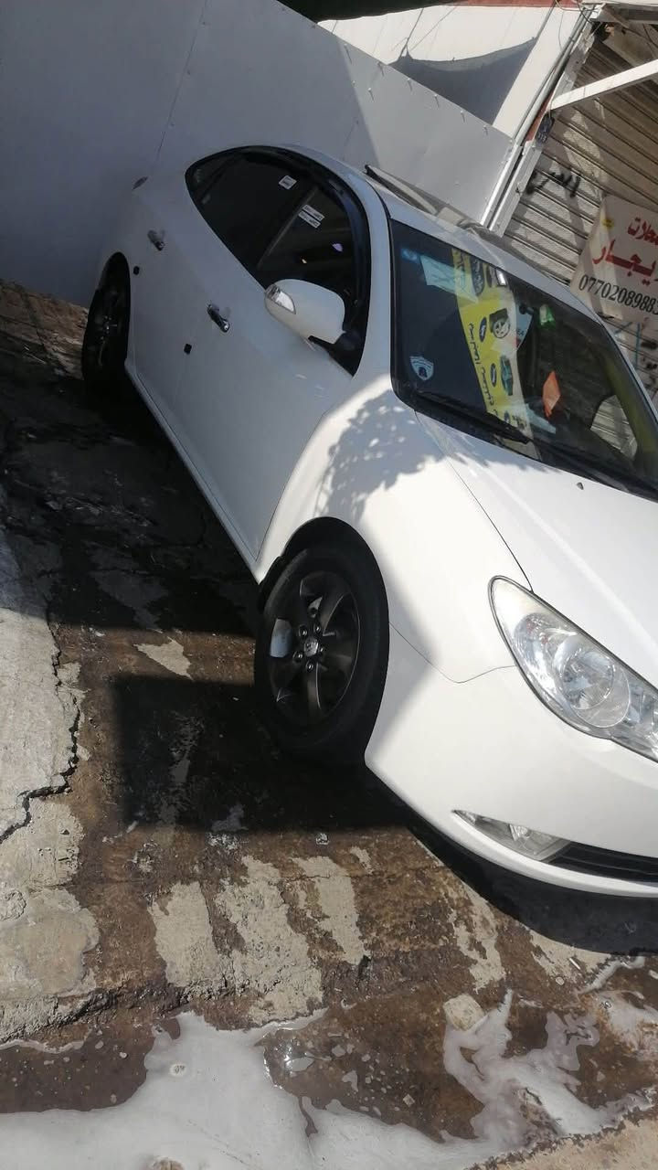 هونداي النترا٢٠١١محرك ١٦ المرغوب نضيف كيرشرط سلايت جام كهرب قفل مركزي اريل ابيضّ ثلجي سنويه جديده رقم جديد  صبغ مكانات بيها السعر مناسب اتصل ***********
