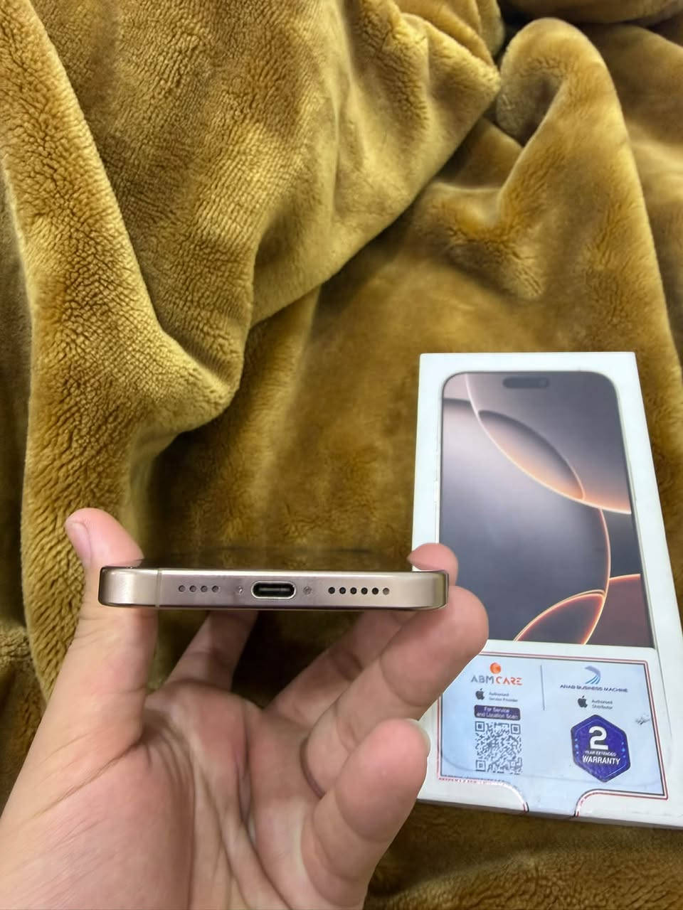 سلام عليكم آيفون ١٦ برو ماكس ذاكره 256بطاريه 95
للبيع جهاز جديد زلغ ما بي جهاز لا مفتوح ولا مصلح 
سعر مليون ٣٥٠ وبي مجال للطيبين 
مكاني بغداد جديده 
رقم الهاتف فقط وتساب ***********
