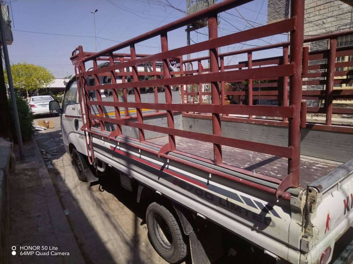 سياره حمل بينگو موديل ٢٠١٤ محرك ٢٧٠٠ رقم واسط سعرها ١١٠ نظيفة  مكان بغداد حي الجهاد   لا ضربة و لا صبغ و بيها مجال
تواصل وتساب ***********
