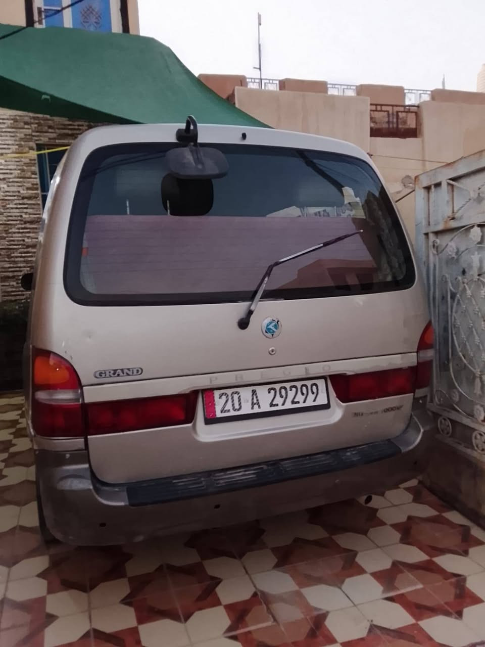 كيا بريجو مديل ٩٦ سنوية لل ٣٠
شواصي نضاف الكدلم بدون تعمر 
الخلفيات مبدلات
المكينة بدون تنقيص اكس جديد
***********
