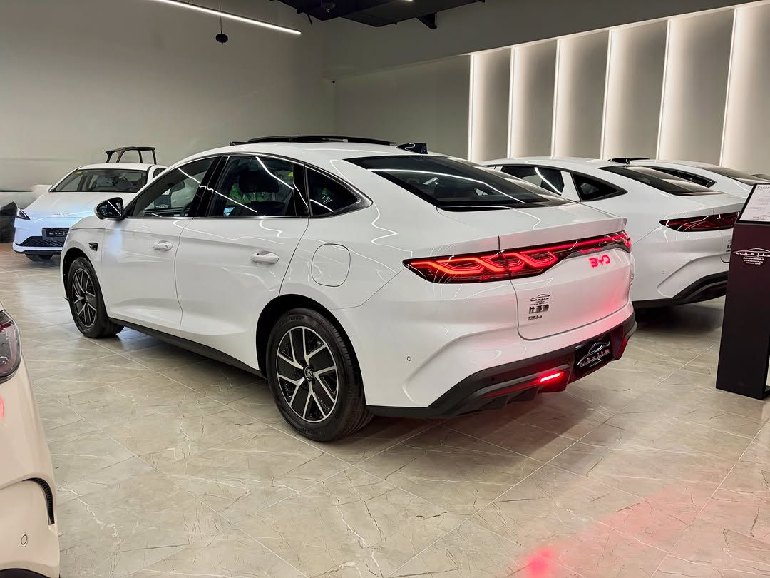 🔥باتری گەورە و پانۆراما و سفر کیلۆمەتر🔥
BYD Qin L Flagship
‎ بی وای دی چین ئێڵ
‎‏‎مۆدێل ٢٠٢٥ مکینە ١.٥ باتری ١٢٠ کم ‎ 
‎ ‏‎شحن+کارەبا+بەنزین
‎١٦٠٠ کیلۆمەتر بە تەنها یەک تەنکی بەنزین 

‎‏‎مواصفات فول، پانۆراما، کوشن کارەبا ،١٣ کامێرا، داشکام ڕیکۆرد، ئۆتۆ پارک ، ڕاداری خەتی جادە، ڕاداری تحدید سرعە،بەصمە، کارت، شاشە گەورە ،کامل حساس، سوکان ڤۆلیۆم، ویلکرۆم ١٧، ئیشارەتی سەر ئاوێنە، تبرید مرکزی، لایت زینۆن، بەگلایت لید، گێچ ئەلەکترۆنی،درایڤ مۆد، دوگمەی خلیسکان، ئەی بی ئێس، ١٠ ئەیرباگ.

‎کێبڵ شحنی بیلادی و کارد و فڵچەو و موادی پەنچەری لەگەڵدایە

‎بۆ زانینی نرخ کۆمێنتێک بەجێبهێڵە
‎لتفاصیل والسعر اکتبوا التعلیق

‎‏‎‏‎ پێشانگای ســـلـــێــــمـــانـــی ھەمیشە پێشەنگین 
‎‏‎معرض الســــلــیــمانـــیـــة ھو الافضل دائماً

‎‏‎بە داوای لێبوردنەوە شێوازی قیستمان نییە⚠️⚠️
‎‏‎نعتذر منکم لیس لدینا نظام الاقساط⚠️⚠️

‎‏‎📍العنوان: سلیمانیة -طریق کرکوک-نقلیات الرئیسی السلیمانیة - الرقم ١٢٨
‎‏‎📍ناونیشان: سلێمانی - تێرمیناڵی سەرەکی سلێمانی- ژمارە١٢٨

***********☎️

#BYD #QinL #BYDQINL #SlemaniAuto
