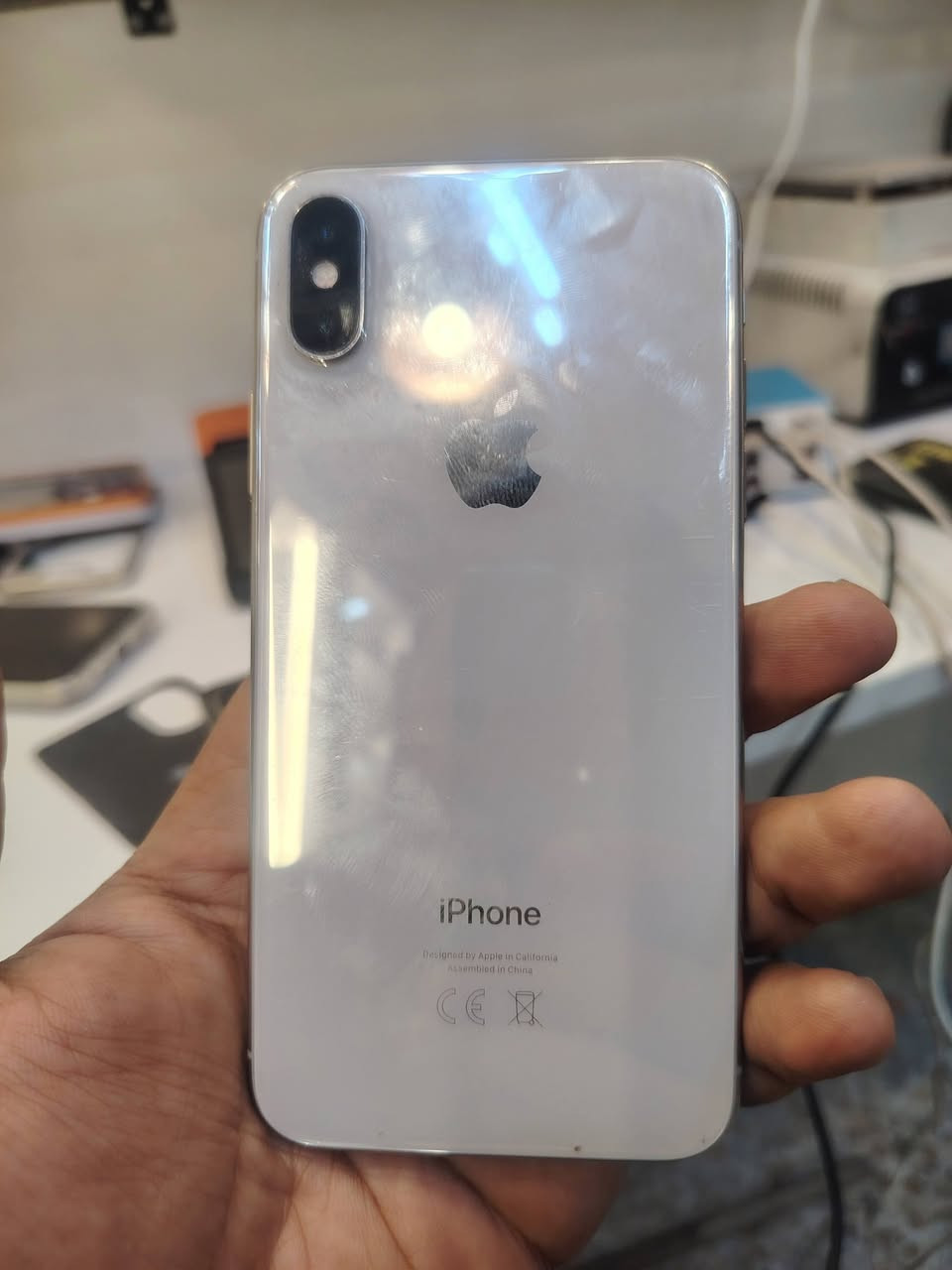 آيفون X • ذاكرة ٢٥٦ • بطارية مستبدلة