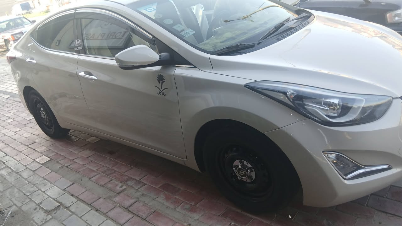 السلام عليكم .النتر خليجي جاهزه للأخير بيها حزام صبغ فقط للجماليه بدون حادث السعر١٠٠ 
*********** مكان كربلاء
