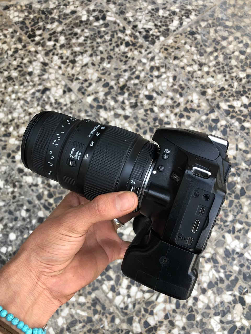 نيكون D3200 • فول نظافه • بدون بطارية