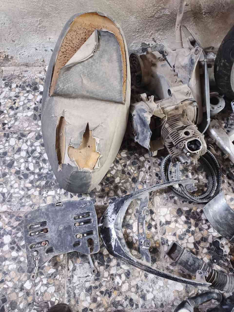 اغراض سكنز للبيع شنو تحتاج موجود مدينة الصدر وهذا رقمي ***********
