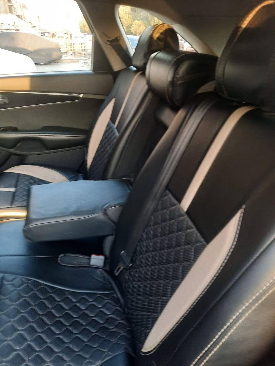 🚘🔥 للبيع كيا سورينتو موديل 2020 🔥🚘
سيارة جاهزة للاستخدام، تبريد شغال ❄️ ومكينة GDI – 4 سلندر، ومواصفاتها عادية، مع كشنات جلد.

🔹 موديل 2020
🔹 4 سلندر GDI
🔹 كشنات جلد
🔹 تبريد شغال
🔹 السيارة جاهزة
سيارة ٧راكب
🔹 جاملغ خلفي مبدل
🔹 باب مبدل بالصفحة الثانية

📍 الفحص والمعاينة 
💰 السعر: **١٥٣ورقه وبيها مجال **
*********** تواصل واتساب او سيم كارت
