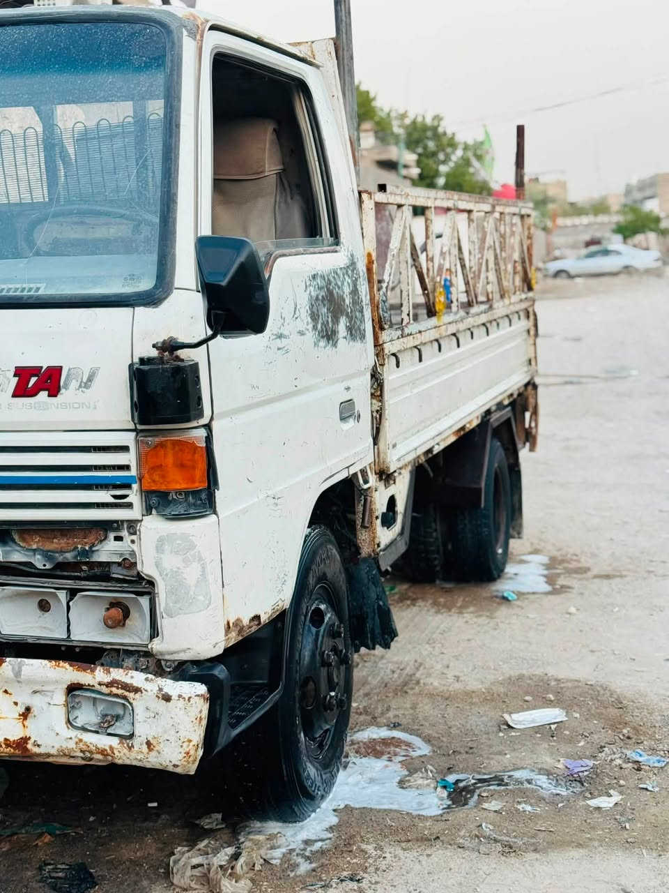 سلام عليكم كيه مازده مديل 2004 رقم بصره بسمنه 
محرك كفاله تخم تاير عنوان بصره 
***********
