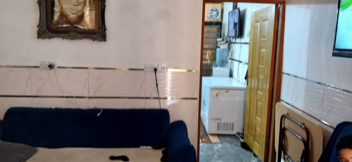 للبيع طابقين مواصلات الاولى ٣ غرف نوم وصاله ومطبخ وصحيات سيراميك / ***********
