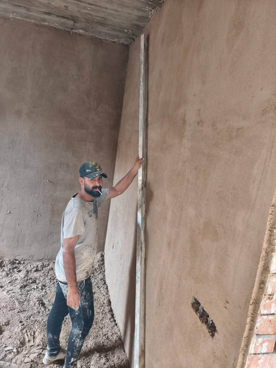 سلام عليكم خلفه لباخ متفرغ أسعار  مناسبه عمل درجه أولى فحص هندسي جص بورك واجهات ديكورات خارج داخل تطبيك ارضيه متوفر ***********//***********
