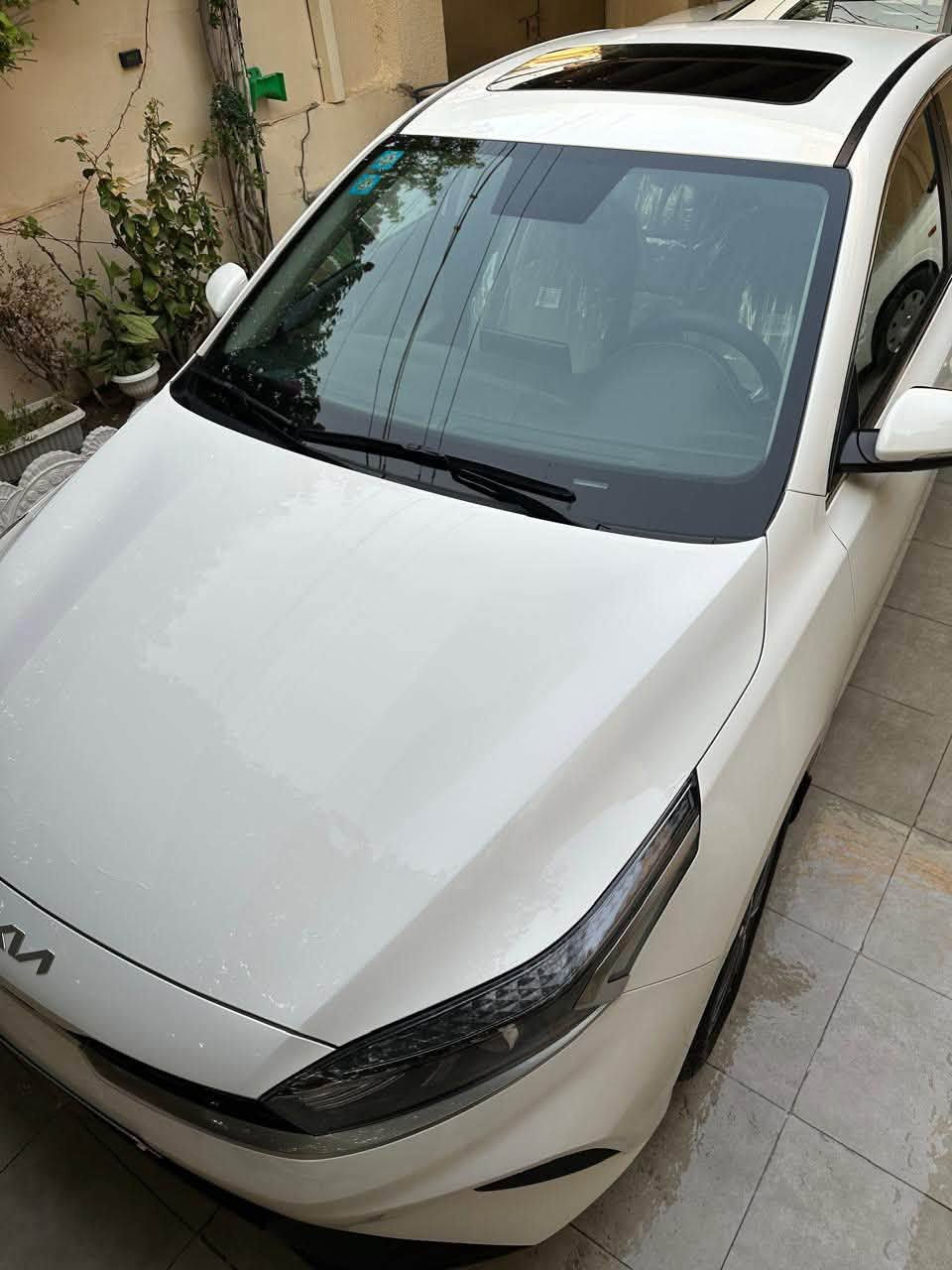 السلام عليكم
للبيع سيراتو موديل 2024 خليجي
مواصفات 1/1
🔹 المحرك: 2000 DOHC
🔹  الرقم : بغداد –  باسمي السيارة
🔹 التحويل: ثاني يوم المكاتبه
🔹 فتحة سقف
🔹 5 ويل كب
🔹 شاشة
🔹 حساسات خلفية
🔹 مرايا شفط
🔹 مكفولة من الصبغ والتبديل
🔹 بيه بس بارد ربع باب الصدر فقط 
🔹 العداد: 30,000 كم حقيقي

💰 السعر: 179 ورقة

العنوان:بغداد/الامين

الاتصال على هذا الرقم وبي 
واتساب ***********
