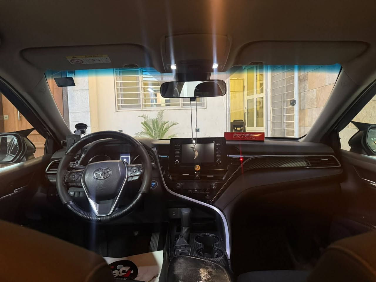 سلام عليكم 
كامري خليجي هايبرد
موديل ٢٠٢٣
انطخت بلشحن صبغ موجود بلسونار 
تحويل مباشر
سعر السياره ١٣٨٠٠$
مكان السياره المنصور 
***********
بيع فقط
