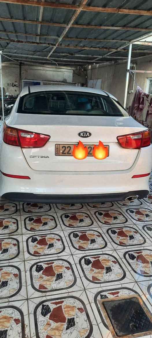 السلام عليكم
اوبتما 16خليجي ابيض صدفي كفاله 
مكينه 2000 دوش 
مكينة كير تبريد كله خير من الله 

تحكمات /سبورت /تبريد خلفي / شاشه كامره /مانع انزلاق 
تخم تاير جديد 
مري شفط 
شفتات
باقي مواصفات معروفة 
السونار موجود ب منشور 
 السعر 143 وبيها مجال 
مكان السياره بابل 
***********
