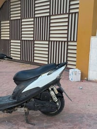 ماكس عدلة • صالها شهرين • مامفتوح