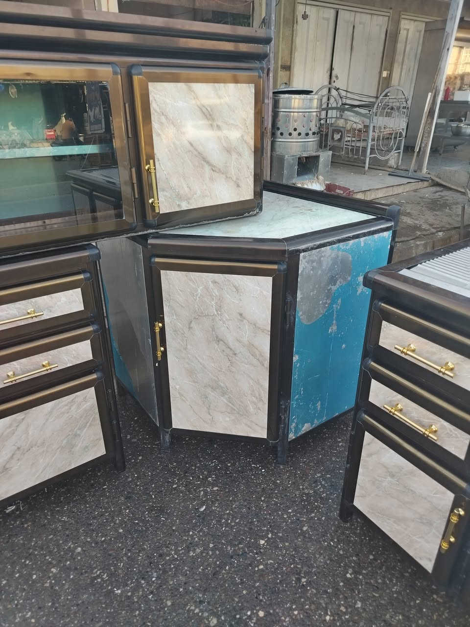 للبيع كونتر ٤ قطع ارضي ملحق زويه جوكر سنك ١٢٠سم اخ جديد شغل فصال سعر ٣٧٥ بي مجال *********** اسيا ***********
