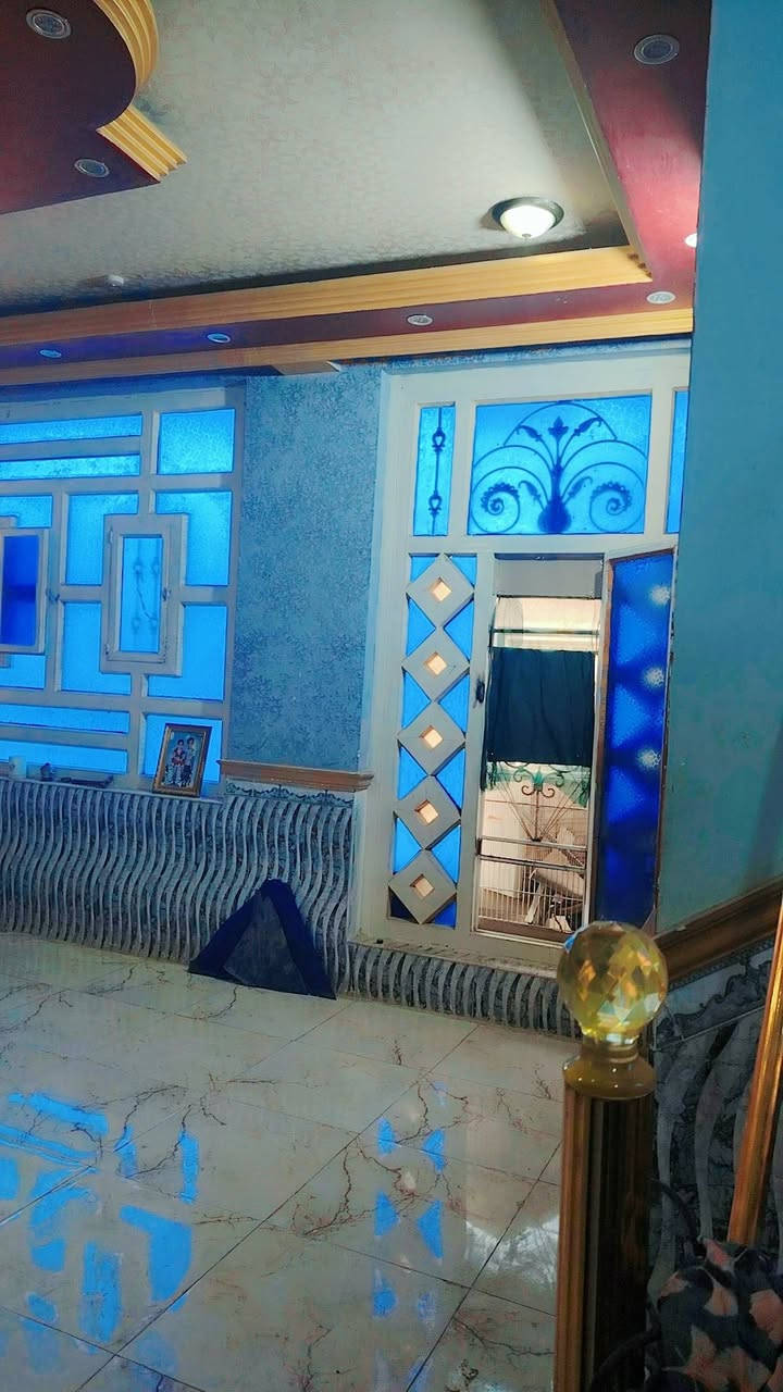 شقه حي اور المربع الذهبي ركن تحتوي على 3 غرف سويت مع صاله كبيره وصحيات شرقي غربي للاستفسار على الرقم ***********
