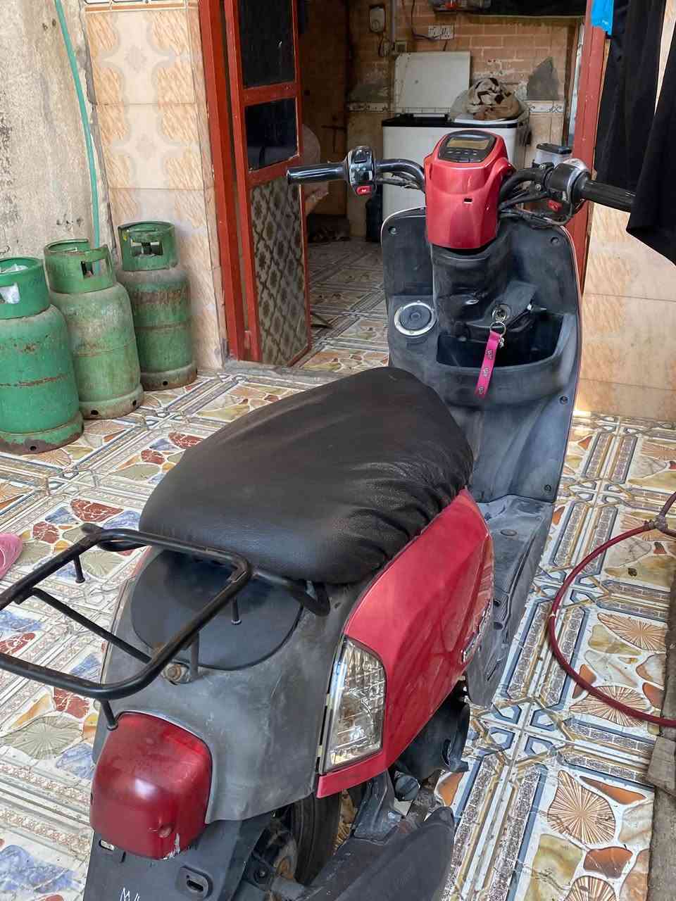 سلام عليكم دراجة بوليس نازل دراجة حلوة نظيفة ما ناقصها شي عيناك إلكتروني لكزز حساس طائرات كفرات ختم واحد دراجة حلوة مكينة افحص دراجة كلها بلاد السعر 700 وبيها مجال الشراي بخير ويدل عنواني بصره قربت علي 
‏
‏رقم الهاتف ***********￼
