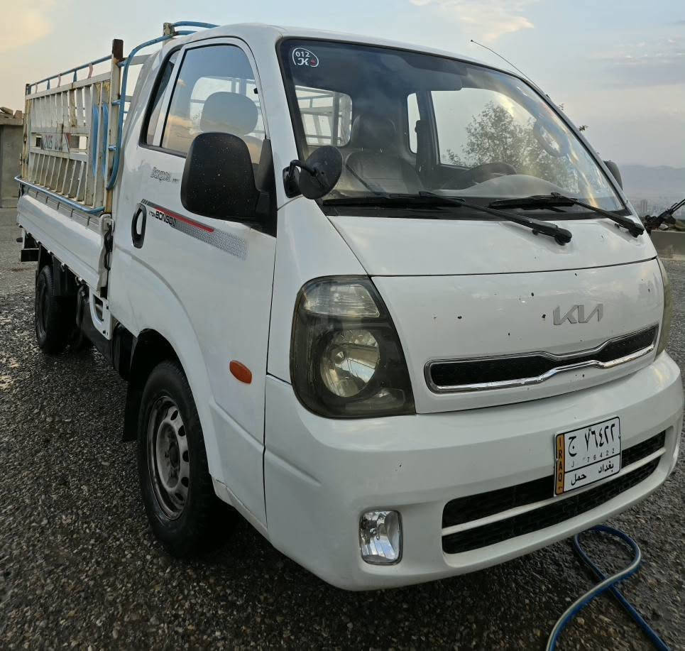 کــــیــا بار
یەک بڕاوەی دوبەی مەکینە 3000 ی سۆپەر گێر عادی 2009
کۆدی بۆکراوە کۆدو بەناوکردن بەشەرت 
گێڕو مەکینەو ئەکسلو شانسی بەشەرت شانسیو بۆدیو ژێری  لۆک هیچ ڕزیویو خایسی نیە 
شەش تایەی لۆک چمچەو ناوبۆدی لۆک یەک دینار مەسرەفی تیا نیە ماڵی دۆستەو هی ژێر بارە 
سعری 70 گەڵاو معامەلەیە کەم 
شوێن سلێمانی 
*********** 
ڤایبەرو واتساپ دخان, السليمانية
