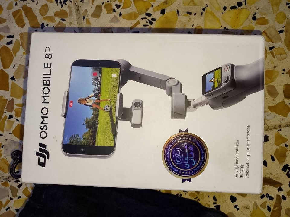 Dji osmo moblL 8p 

للبيع جديد مستخدم مره واحده فقط مكاني (بابل _الحله) 
سعرة  225 الف
***********

نص مكتوب في الصور:
- Ouedkniss.com
