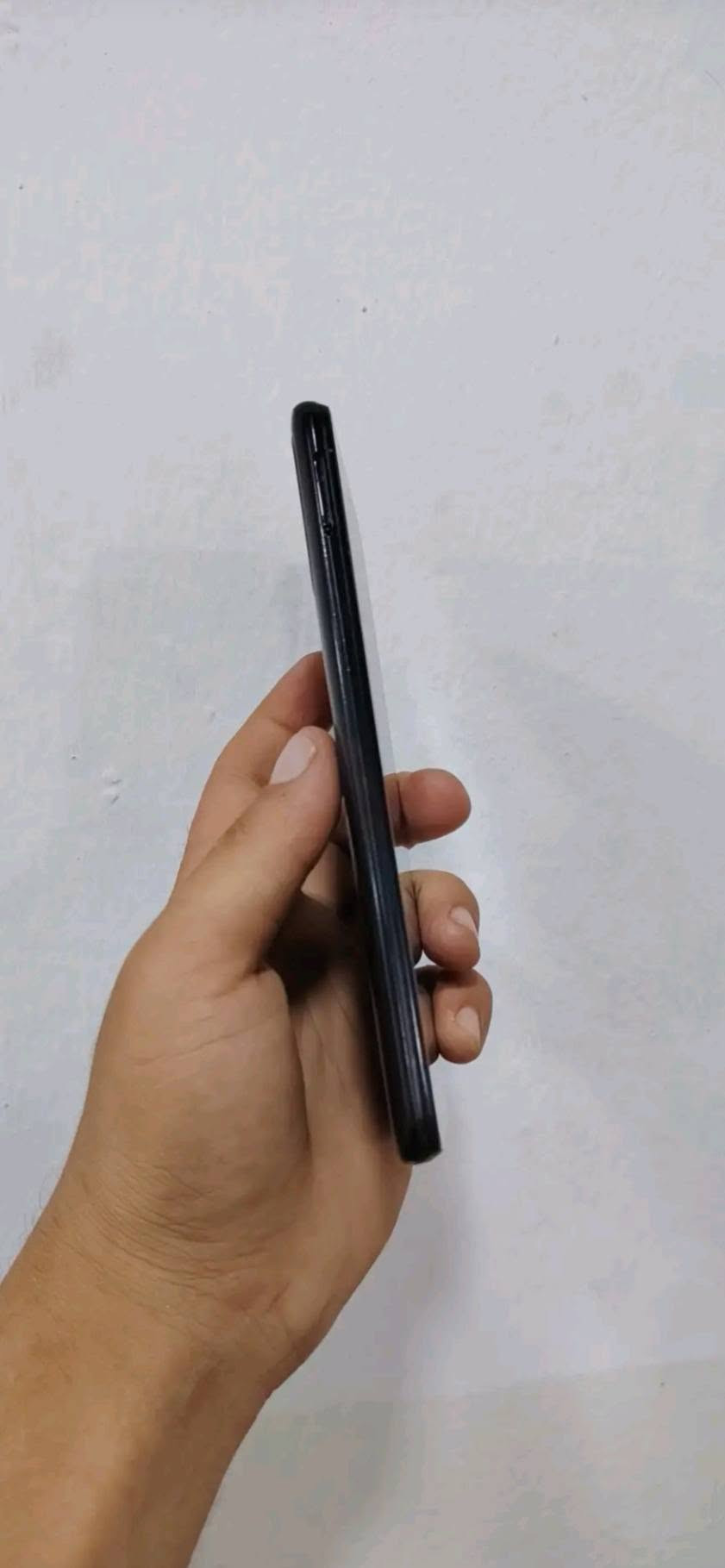 جهاز پوكو M3 
معالج سناب دراكون 810
بطارية 6000 تايب سي
بصمات 2 وجه + الاصبع جانبي 
دبل سيم كارت او رام 
ذاكره 128 كيكه رام 6
جهاز كلش حلوه او سلس سريع بلالعاب وبرامج مامفتوح بلادي شركة كل عيب مابي بشرط 
للبيع سعر 85 الف بي مجال حك جيه 
شراي اتصل *********** كركوك, العراق
