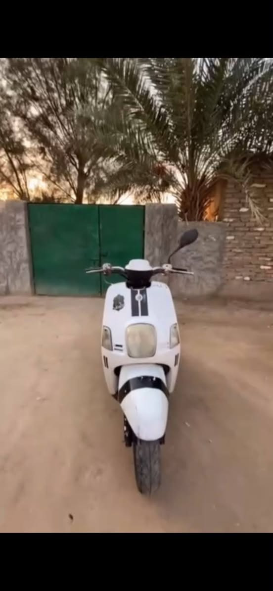 سلام عليكم دراجه للبيع ماكس بوليس المحرك مكفول من الفتح عوزها ترتيبات بسيطه نهضه ومعدل تايرات جدد سعرها 550 وبيها مجال للاستفسار *********** واتساب
