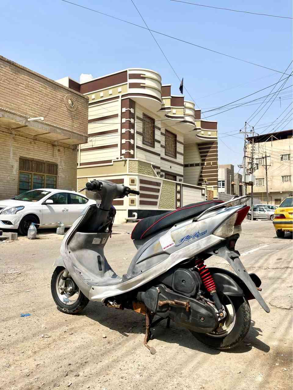 ماكس قجمه للبيع دراجه كفاله كفرات بلاد مكينه ما مفتوحه دراجه كامله مكمله برغي ما ناقصها ابدد كفرات بلاد ومختمه حواضن مختمه كلها كامله كهربائيات من الطول للطول كلها شغاله نكره سلف اشاير سكنات كلوب كدام اصطاب وره عينه كيج بانزين كيج قفال ستيرن قفال صندوك كلشي شغال بيها ما ناقصها شي ابدد سعرها650 وبيها مجال قليل مكاني البصره القديمه رقمي*********** تواصل وتساب فقط    1j2s البصرة, العراق
