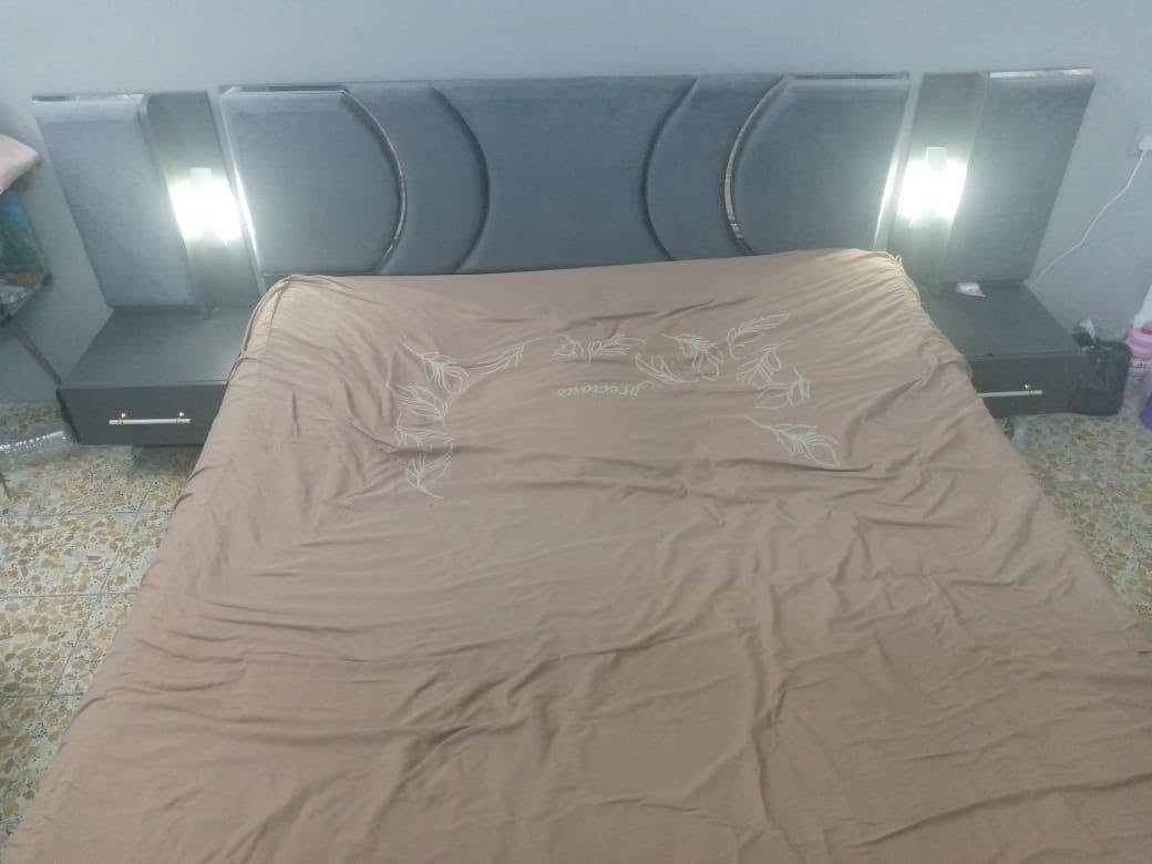 سلام عليكم غرفه تركيه اخت جديده 7قطع سعر 700وبي مجال رسلني واتساب ***********

