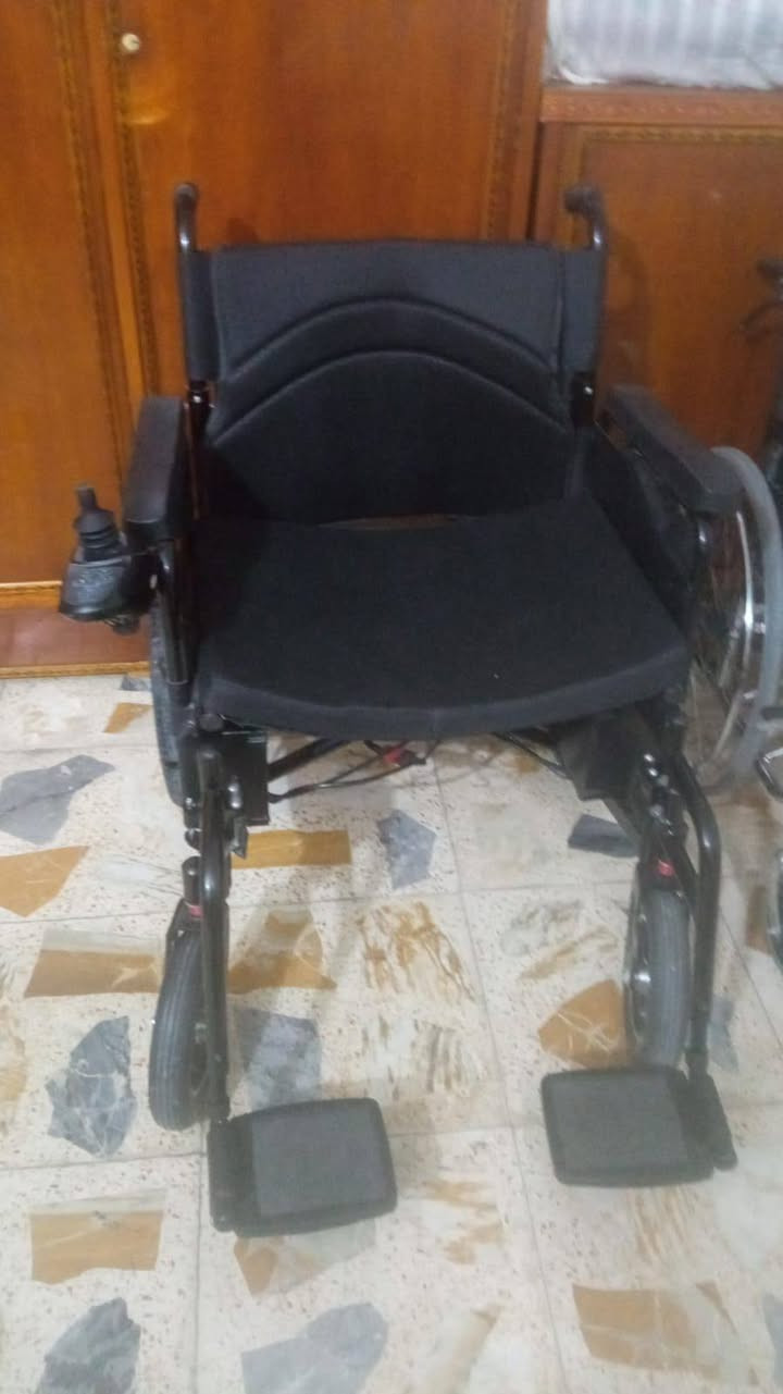 عربانات للبيع وحده وشحن وحده عادي 
اثنين ب 500 يريد راسلني واساب ع رقم 
***********
