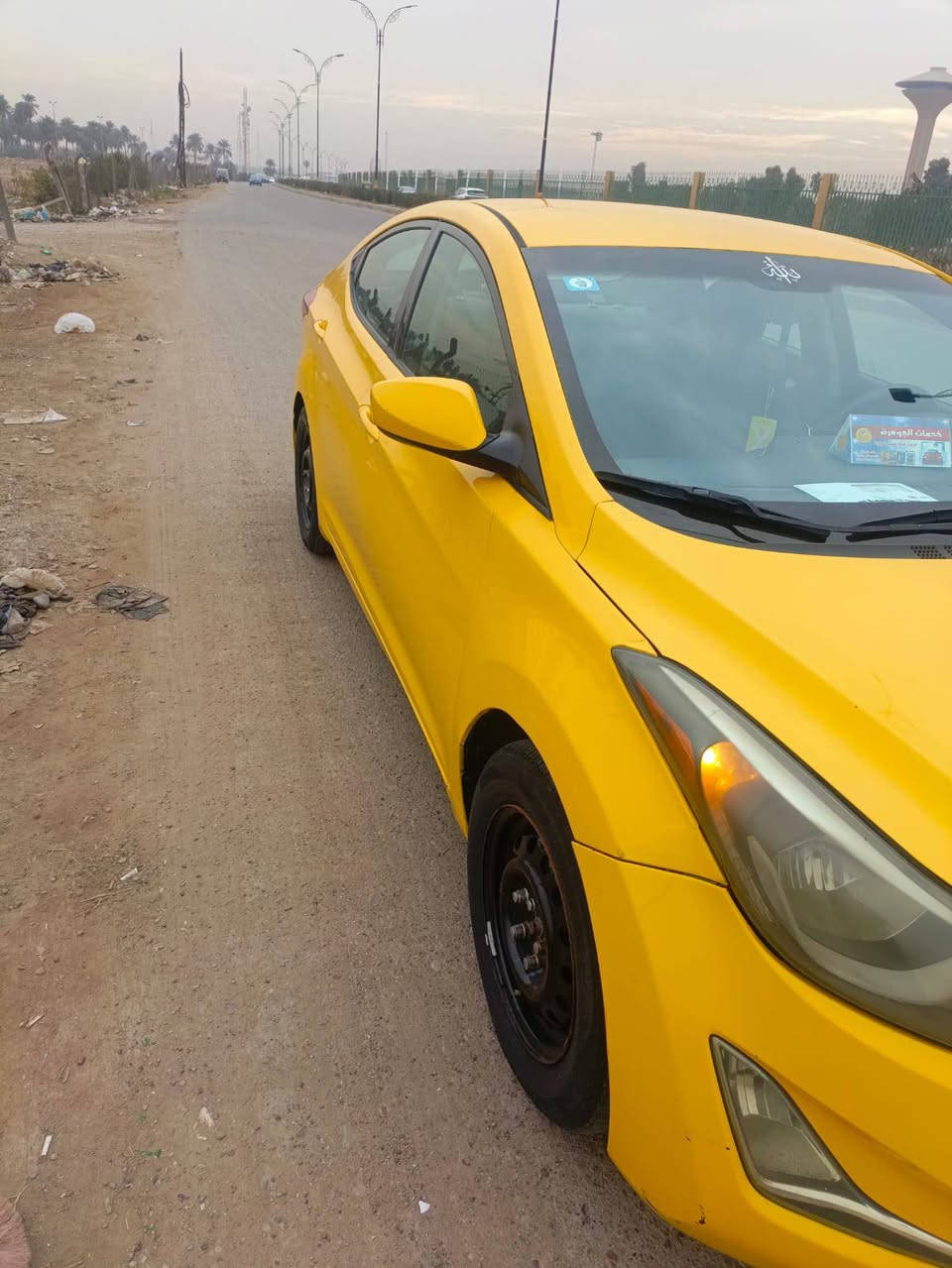 النترا 2014 وارد امريكي 
بيها بس جاملغ امامي مبدل بدون شواصي وبدون اي شي 
مكينه 2000 دوش 
ماشيه 140 الف 
رقم بغداد دولي باسمي 
مصفره هيئه وغرامات 
بيها منظومة غاز يعني انسى الصرف 
تخم تاير جديد 
تبريد ثلج 
حداديه جديده 
مكاني واسط قضاء الحي 
*********** اتصل او راسلني واتساب وبل خدمة 
واسف على الاطالة الحال, واسط
