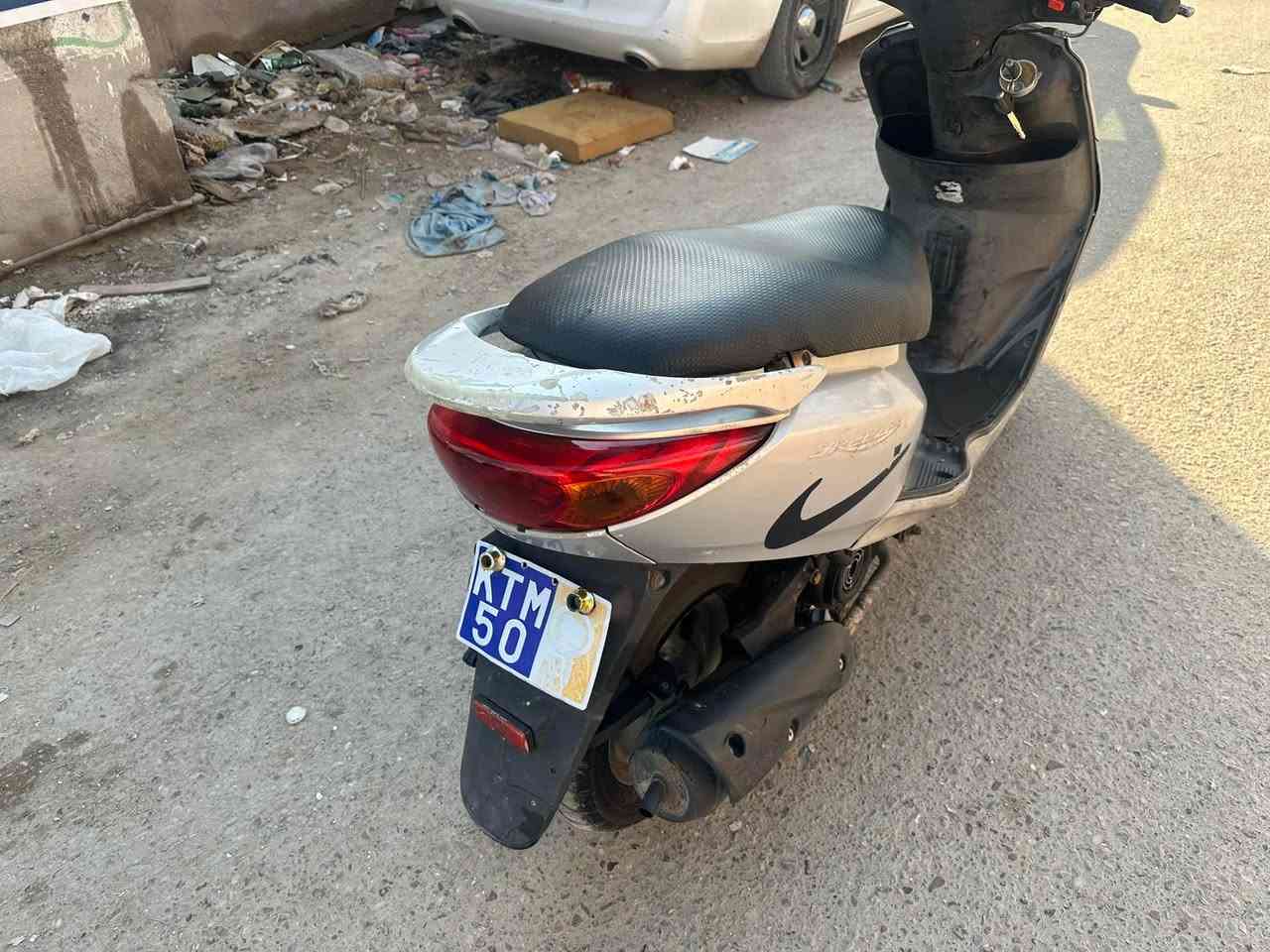 السلام عليكم دراجه لبيع كامله عله آخر حبايه مكينه ناعمه المكان المدينه ***********
